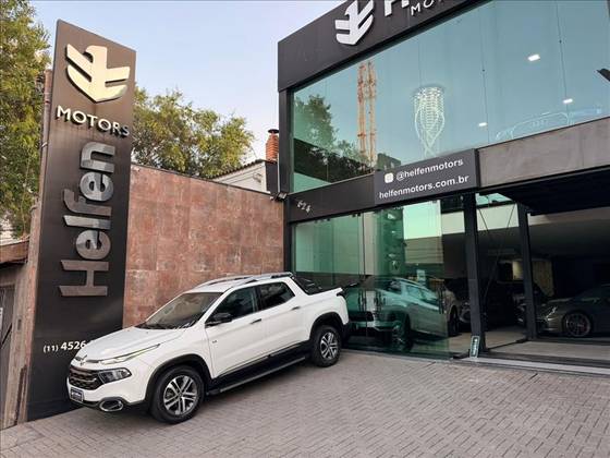 FIAT TORO 2.4 16V MULTIAIR FLEX VOLCANO AT9